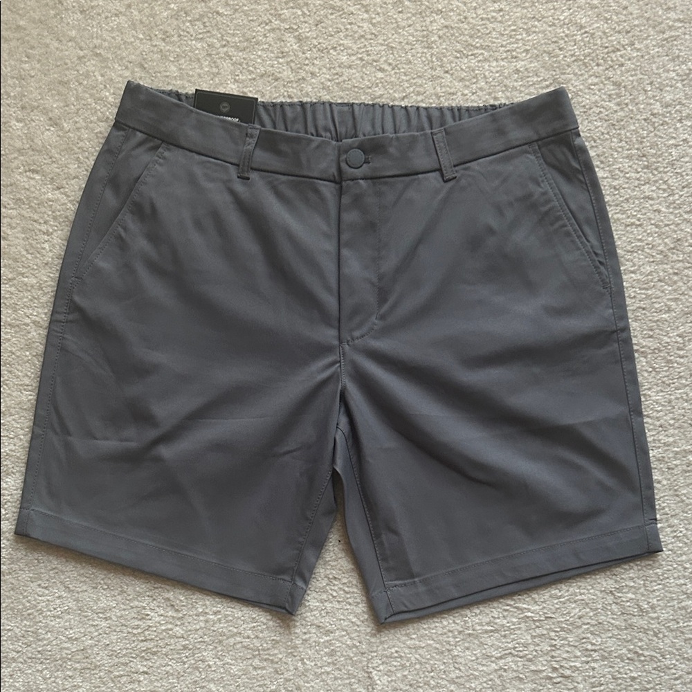 Men’s Weatherproof Gray Grant Tech Short